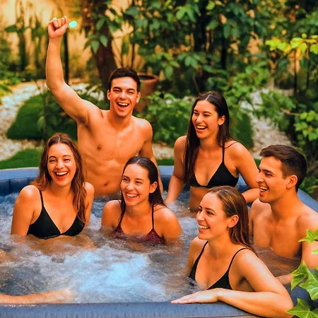 Leonardo House Tatil Evi *