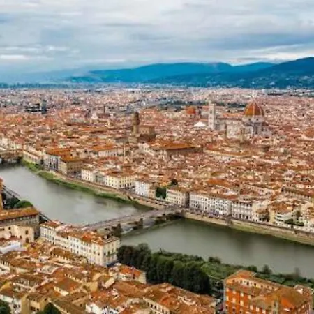 Leonardo House Tatil Evi *